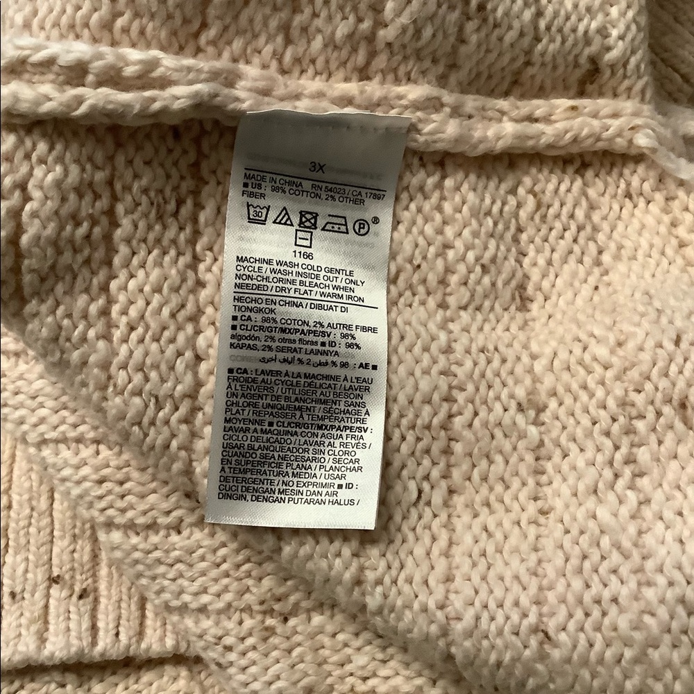 New with tags Old Navy sweater - Picture 3 of 3